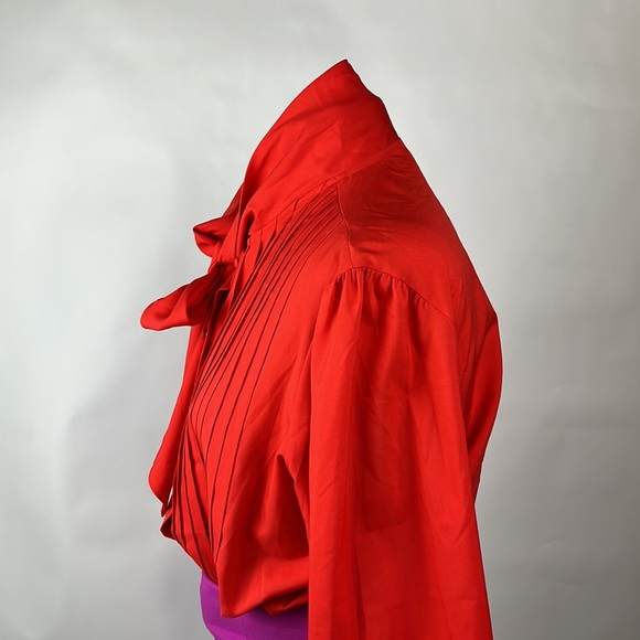 ❤️ True vintage red blouse with bow - Picture 6 of 11